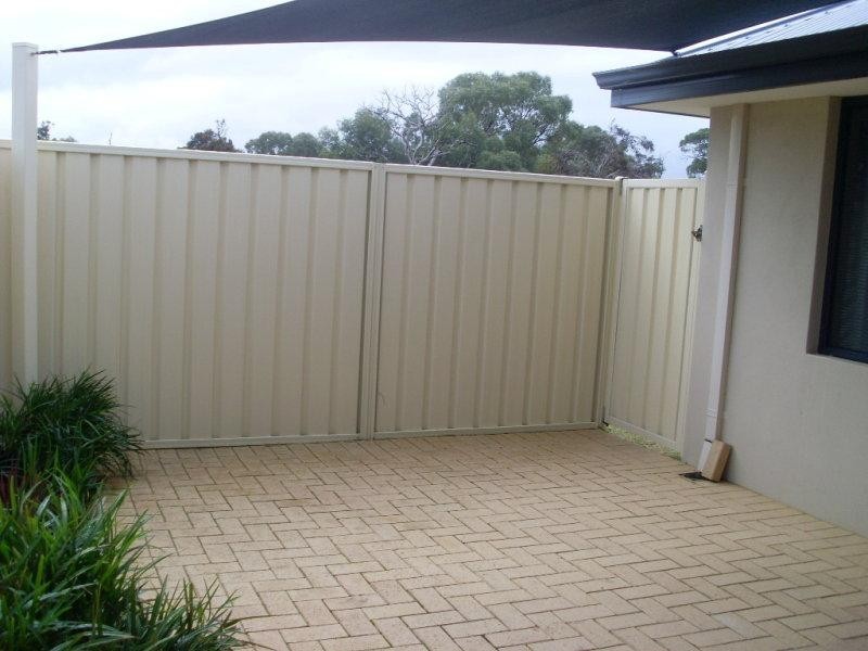 2 Lochy Cl, Kinross WA 6028