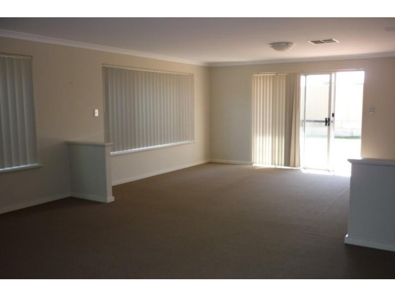 69 Gateway  Bvd, Canning Vale WA 6155