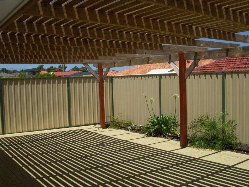 2 Felpham  Ct, Success WA 6164