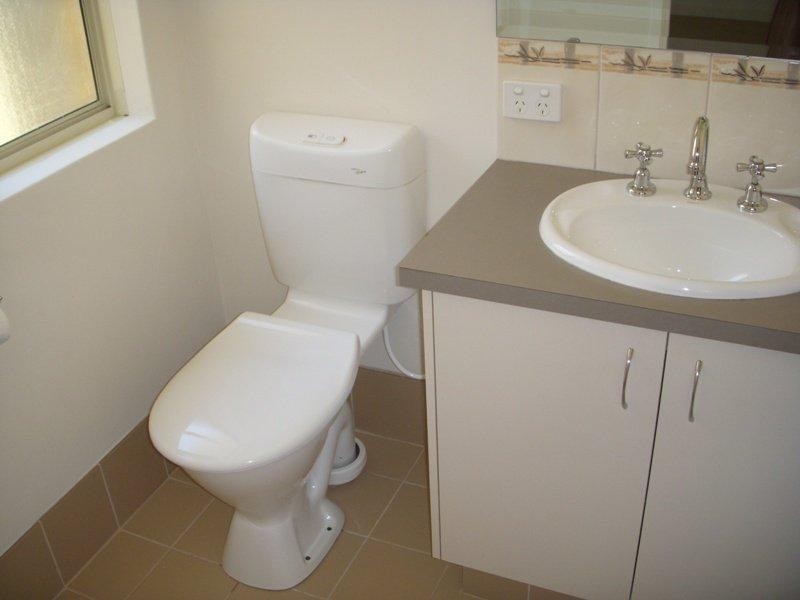 2 Felpham  Ct, Success WA 6164