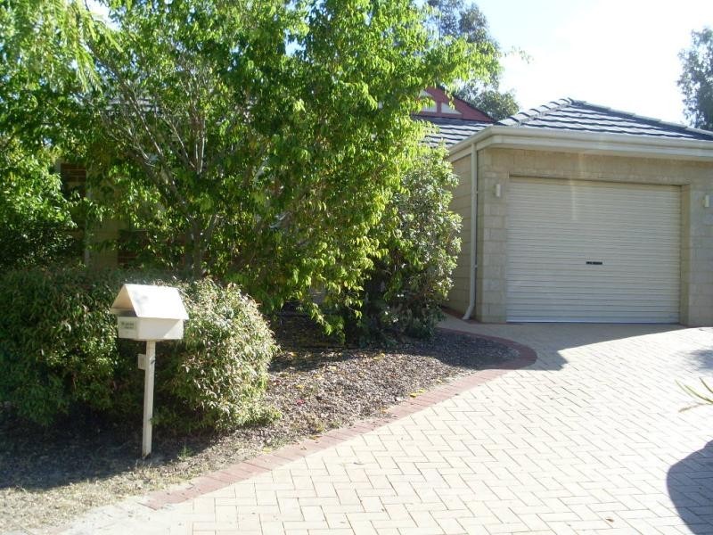 17 Stuart Ct, Bateman WA 6150