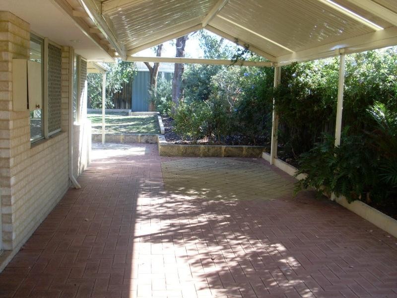 17 Stuart Ct, Bateman WA 6150