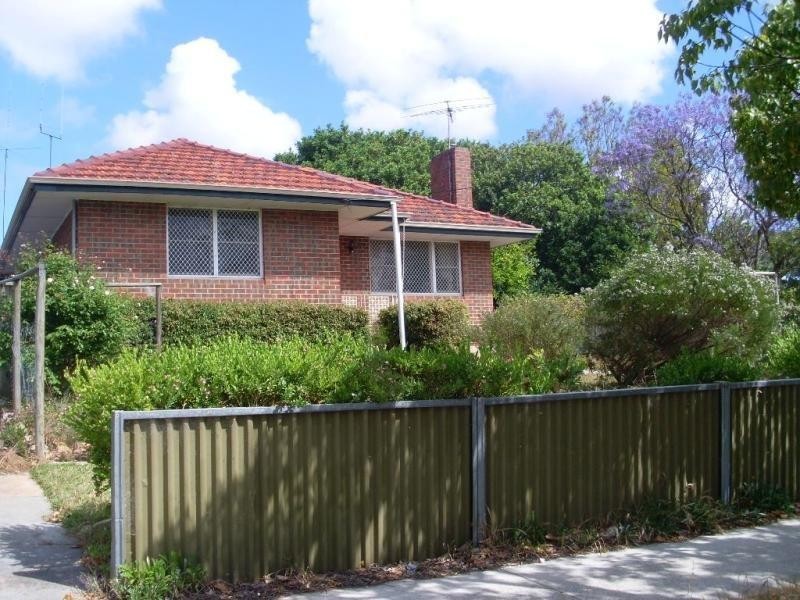 14 Brownell Cres, Medina WA 6167