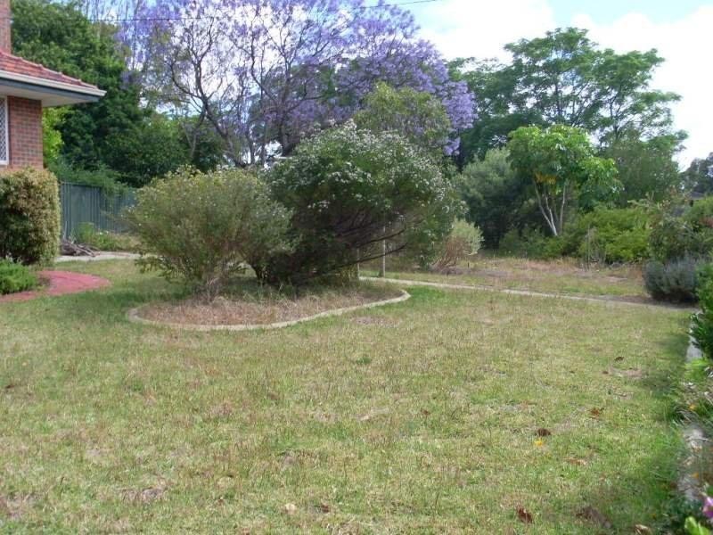 14 Brownell Cres, Medina WA 6167