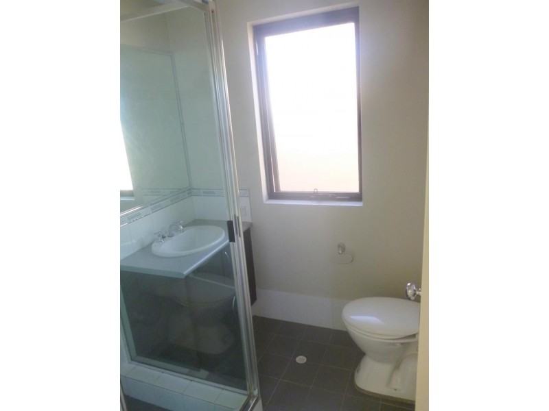 28 Jedburgh  Loop, Sinagra WA 6065