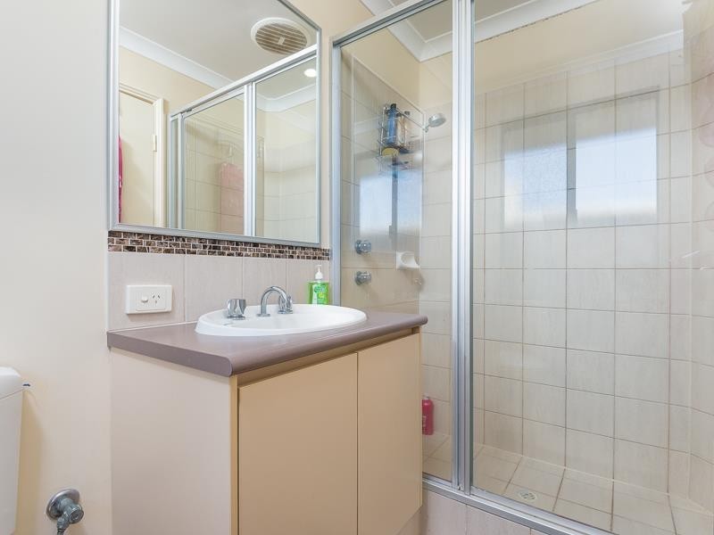 77 Shiraz Bvd, Pearsall WA 6065