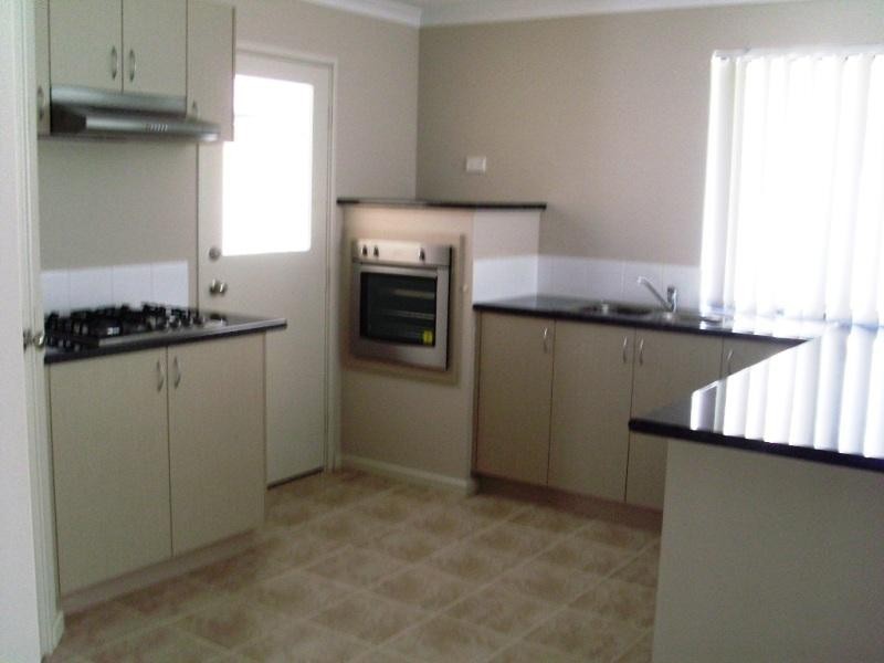 4/19 Rede  St, Gosnells WA 6110