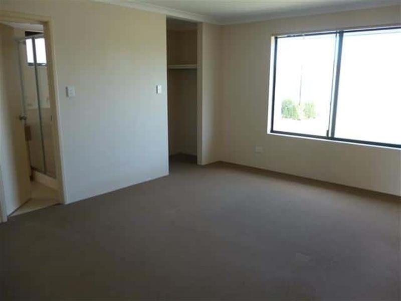 9 Taunton  Mews, Leda WA 6170