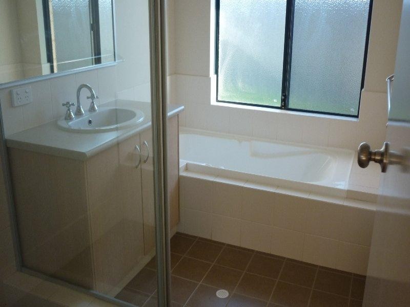 9 Taunton  Mews, Leda WA 6170