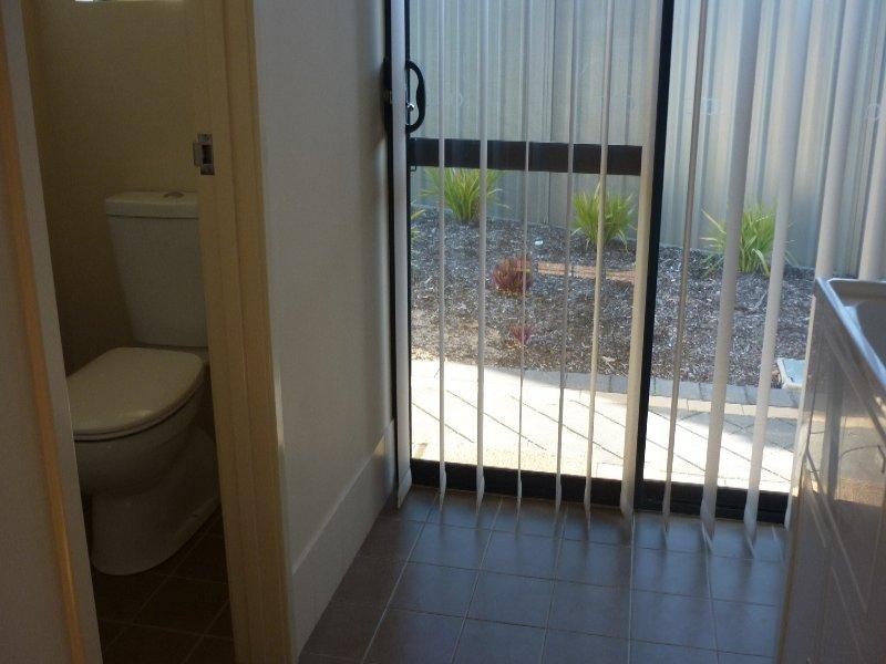 9 Taunton  Mews, Leda WA 6170