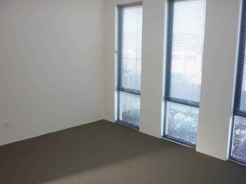 111 Rosegreen  Ave, Butler WA 6036