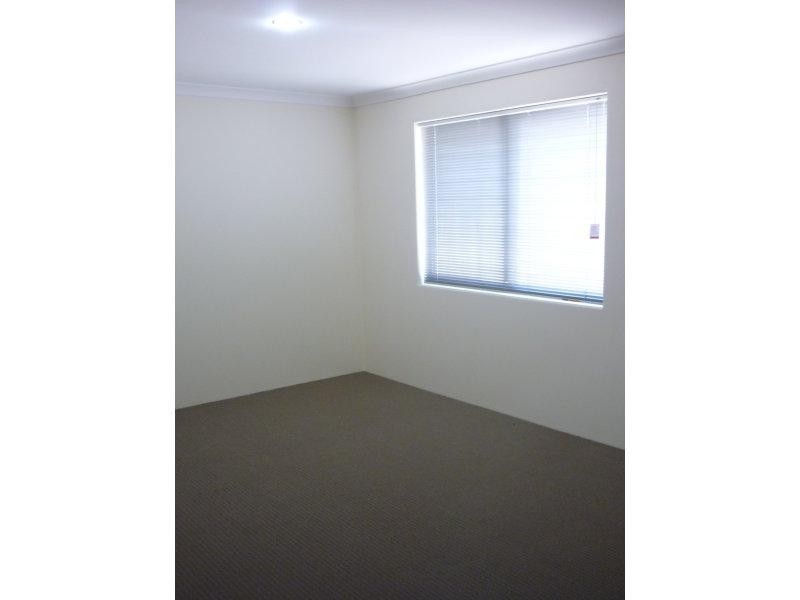 111 Rosegreen  Ave, Butler WA 6036