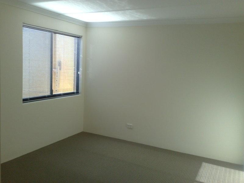 99 Rosegreen  Ave, Butler WA 6036