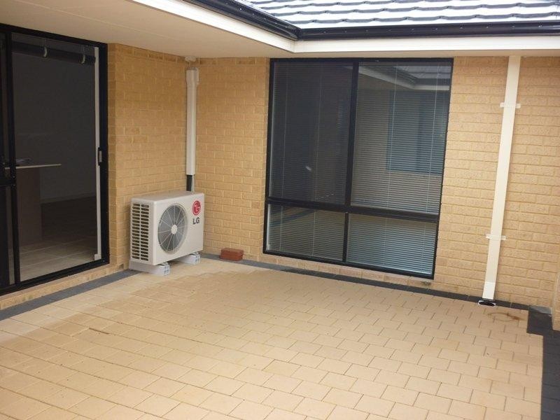 32 Musselbrook  Trl, Ellenbrook WA 6069