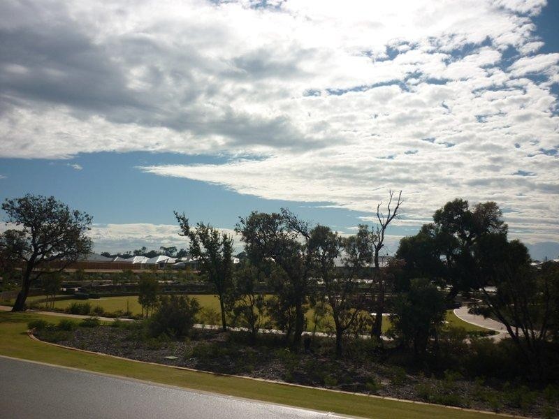 32 Musselbrook  Trl, Ellenbrook WA 6069