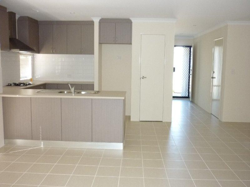 24 Illyarrie  Ave, Falcon WA 6210