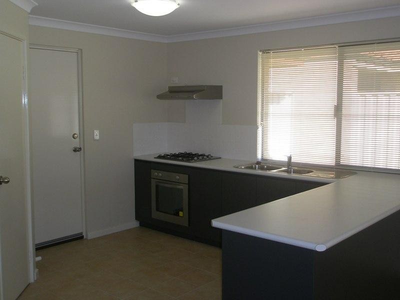 41 Isaba  Pkwy, Seville Grove WA 6112