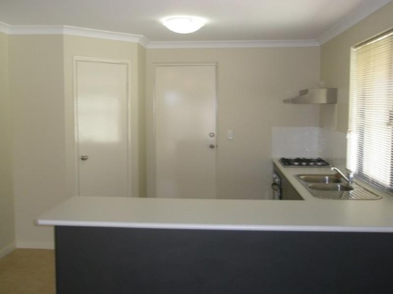 41 Isaba  Pkwy, Seville Grove WA 6112