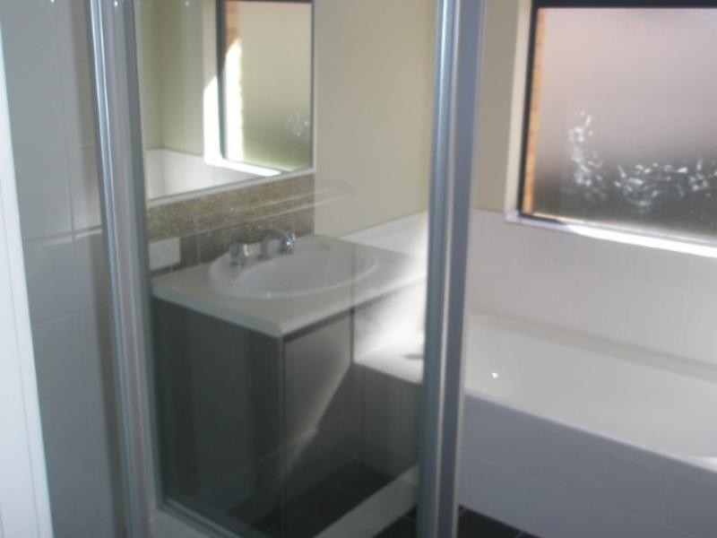 41 Isaba  Pkwy, Seville Grove WA 6112