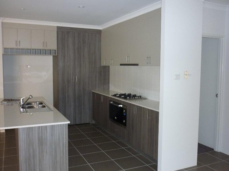 1 Danti Lnk, Darch WA 6065