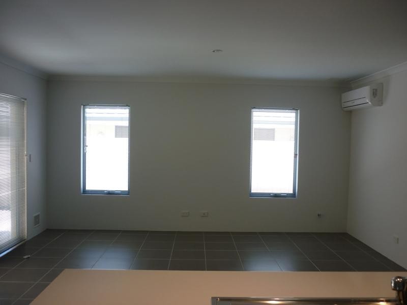 1 Danti Lnk, Darch WA 6065