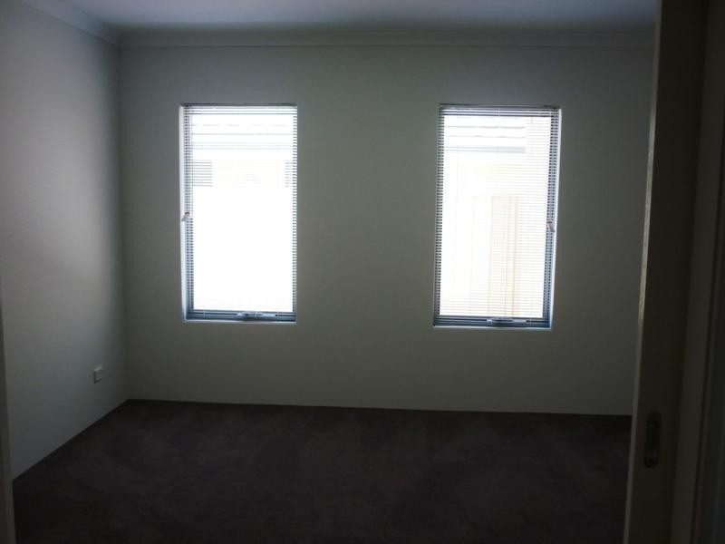 1 Danti Lnk, Darch WA 6065