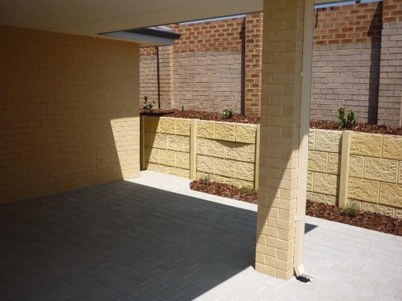 1 Danti Lnk, Darch WA 6065