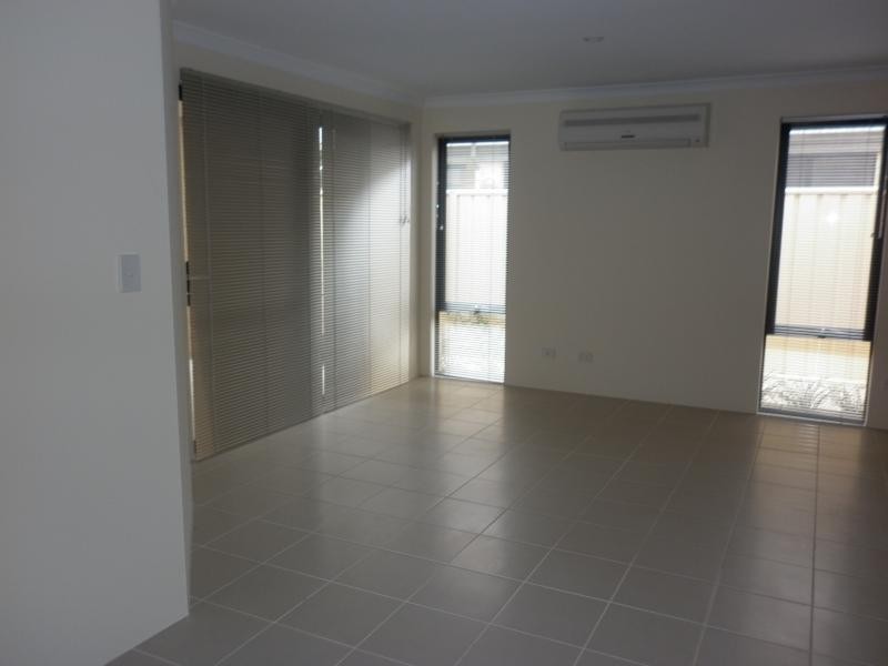 26 Illyarrie Ave, Falcon WA 6210