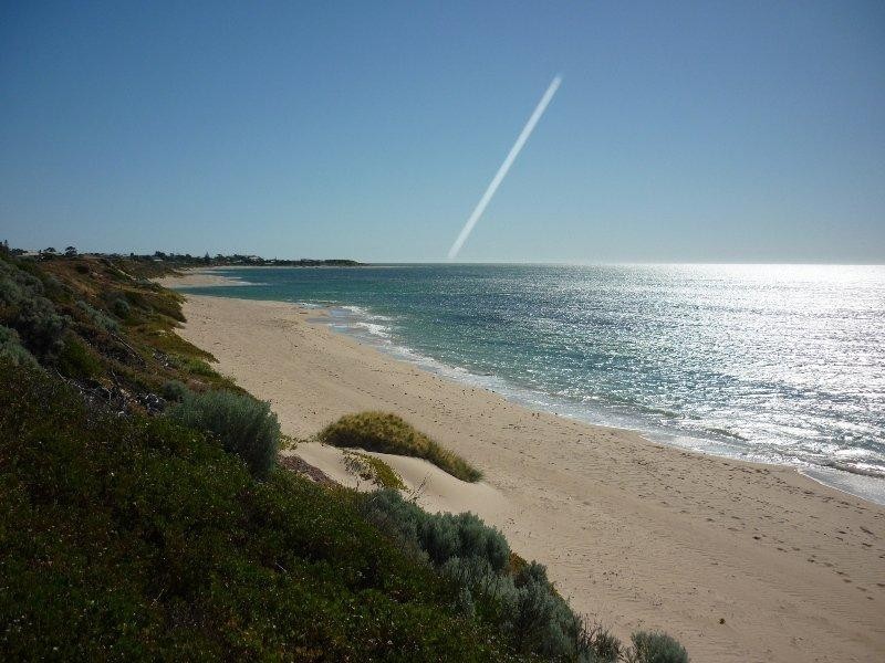 26 Illyarrie Ave, Falcon WA 6210