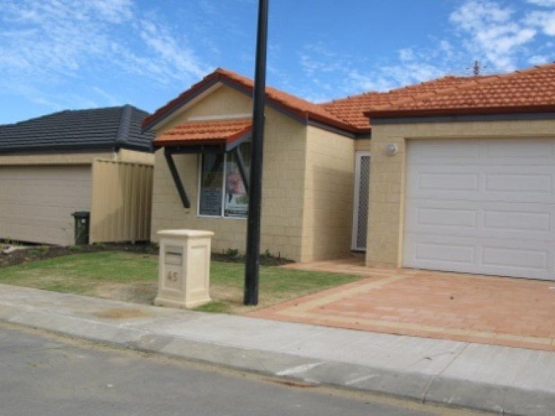 45 Jedburgh  Loop, Sinagra WA 6065