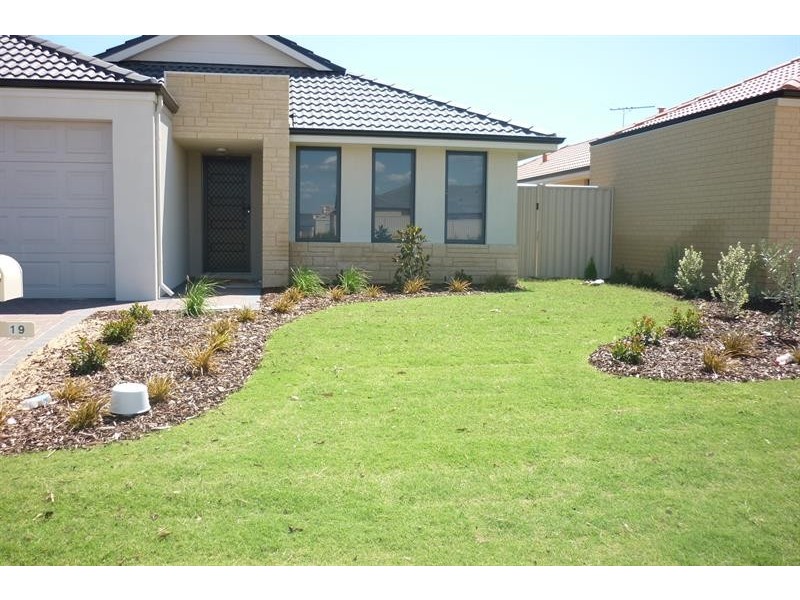 19 Mariposa  Bvd, Secret Harbour WA 6173