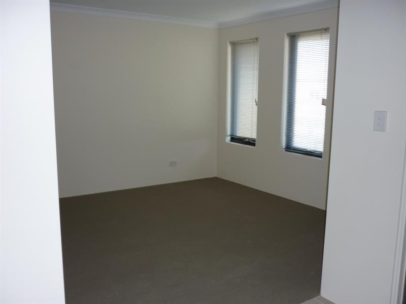 19 Mariposa  Bvd, Secret Harbour WA 6173