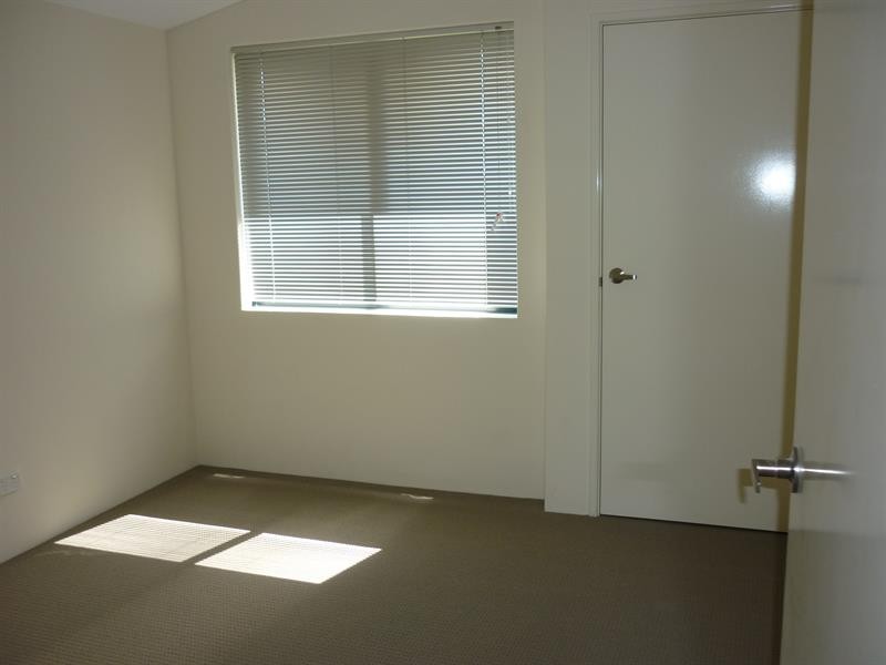 19 Mariposa  Bvd, Secret Harbour WA 6173