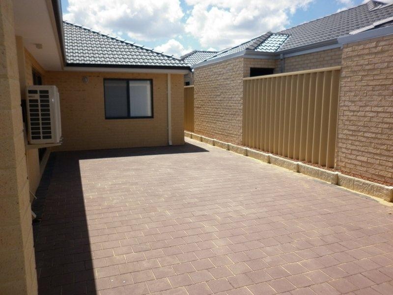 6 Saunton Way Way, Butler WA 6036