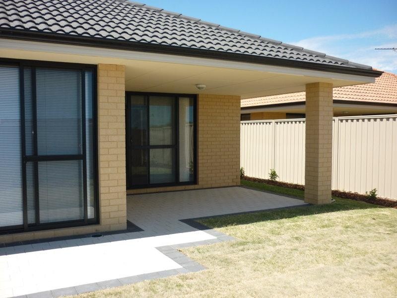 23 Mariposa  Bvd, Secret Harbour WA 6173