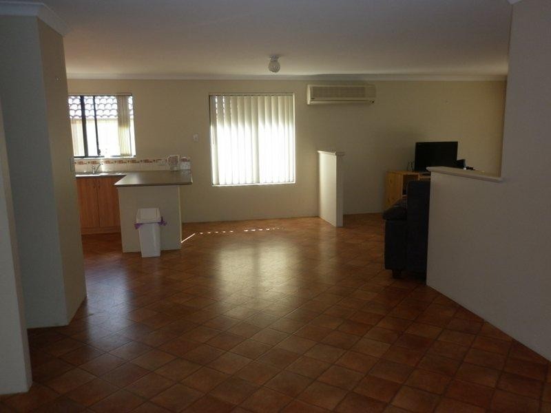 10 Berry Way Way, Bertram WA 6167