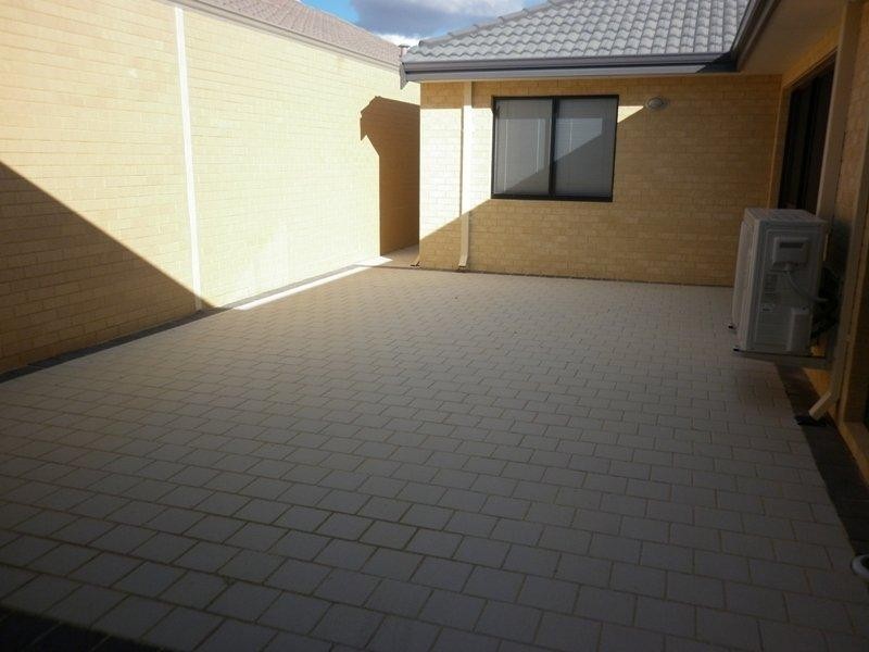 55 Rathkeale Bvd, Ridgewood WA 6030
