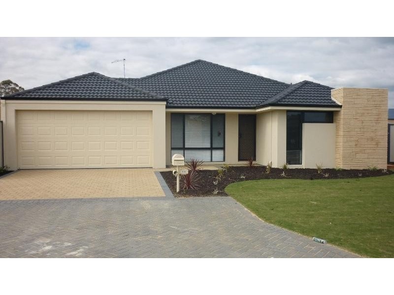 11 Longmeadow  Vsta, Meadow Springs WA 6210