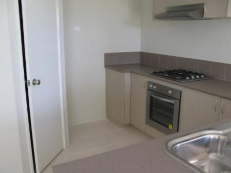 24 Jedburgh  Loop, Sinagra WA 6065