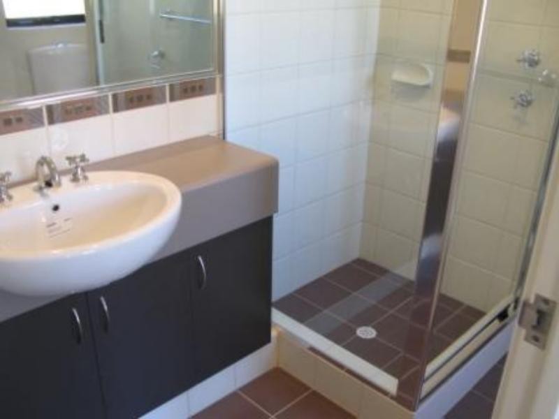 24 Jedburgh  Loop, Sinagra WA 6065