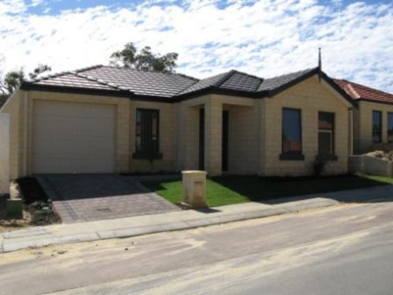 24 Jedburgh  Loop, Sinagra WA 6065