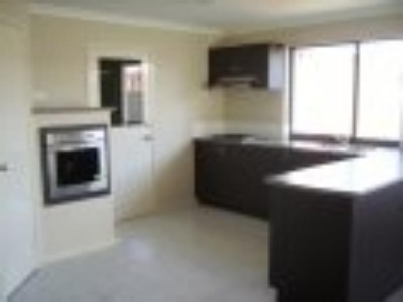 73 Gateway Bvd, Canning Vale WA 6155