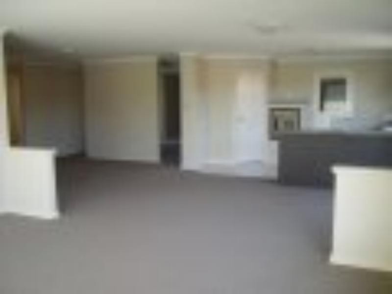 73 Gateway Bvd, Canning Vale WA 6155
