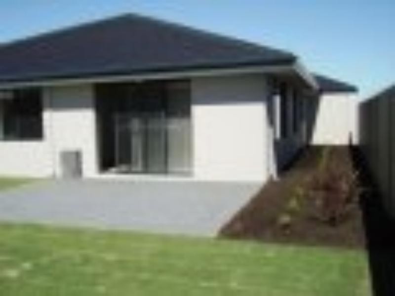 73 Gateway Bvd, Canning Vale WA 6155