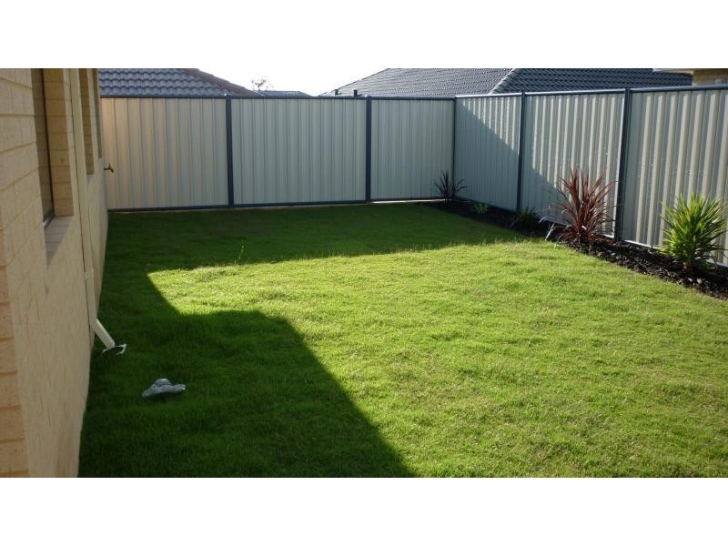 25  Bramshaw  St, Meadow Springs WA 6210