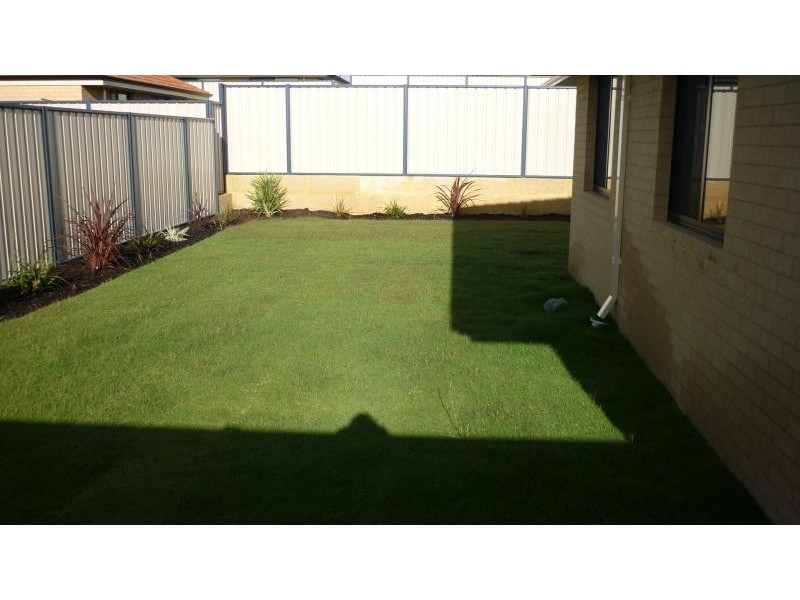 25  Bramshaw  St, Meadow Springs WA 6210