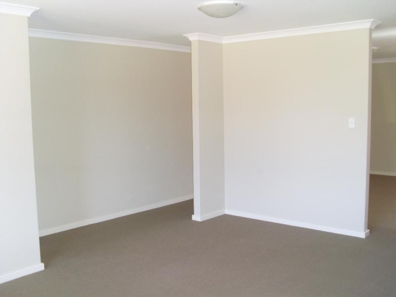18 Giglia  Dr, Sinagra WA 6065
