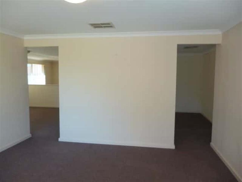 74 Fraser rd north Rd, Canning Vale WA 6155