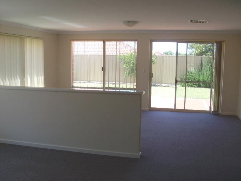 74 Fraser rd north Rd, Canning Vale WA 6155