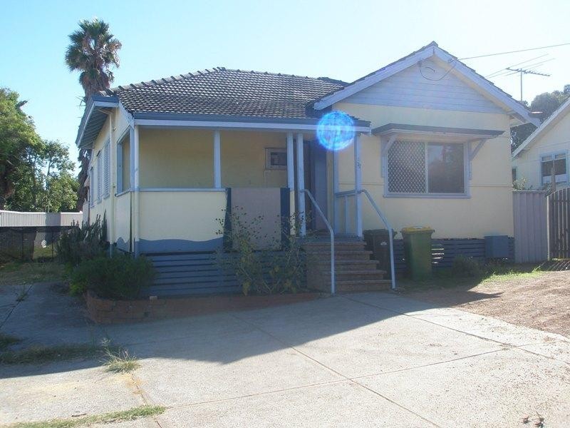 22 Winterfold  Rd, Hilton WA 6163